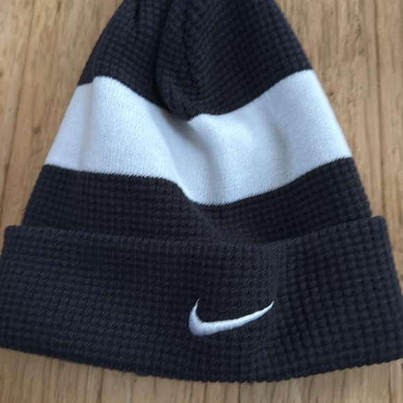 Nike Adult Unisex Beanie Pom Navy - Picture 3 of 9